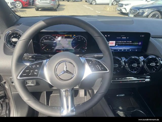 Mercedes-Benz GLA 180 GLA 180 AHK/Easy/Pack/LED/Kamera