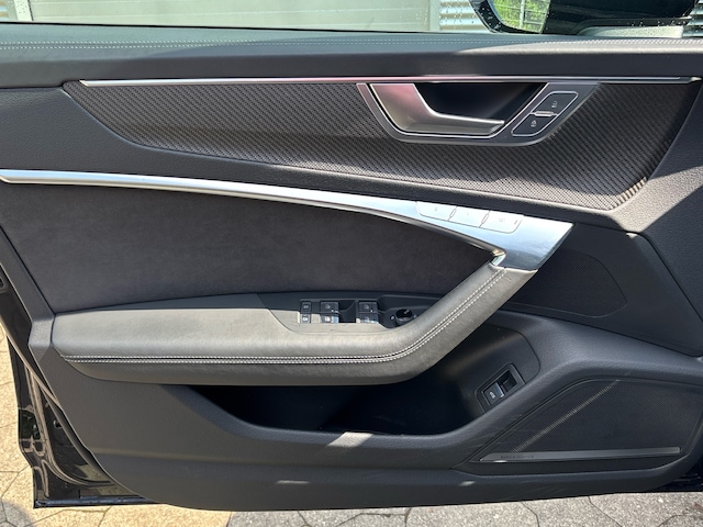 Audi S6 Avant Quattro