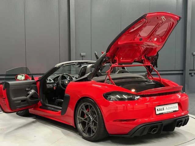 Porsche Cayman 718 RS