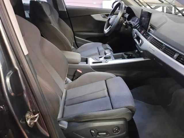 Audi A4 40 TDI Quattro S-Line