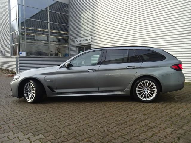 BMW 530 530e M-Sport Touring xDrive
