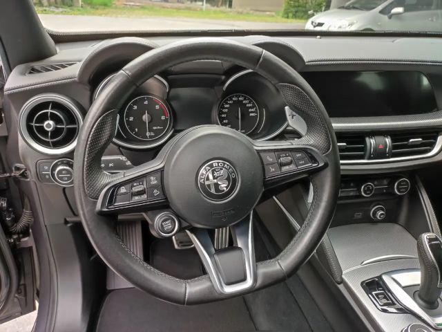 Alfa Romeo Stelvio AT8 Q4 Veloce