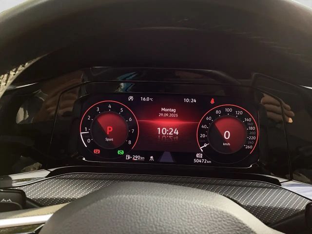 Volkswagen Golf 1.5 eTSI DSG R-Line Variant