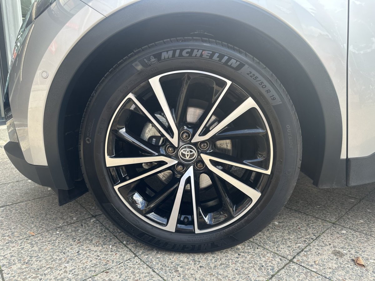 Toyota C-HR 5-deurs Lounge