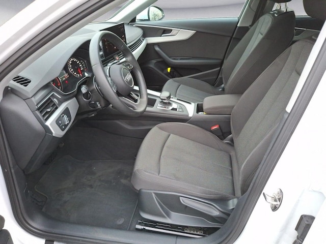 Audi A4 35 TFSI Avant S-Tronic