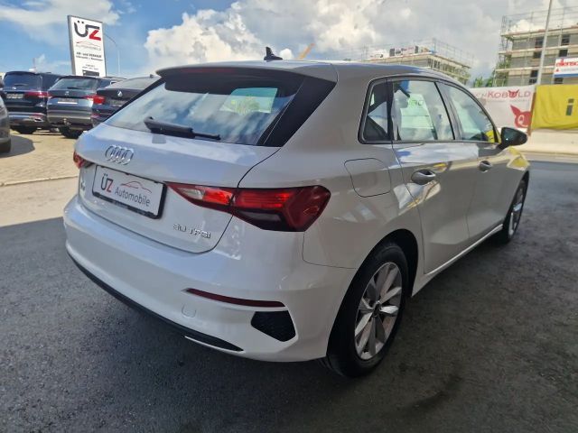 Audi A3 30 TFSI Sedan