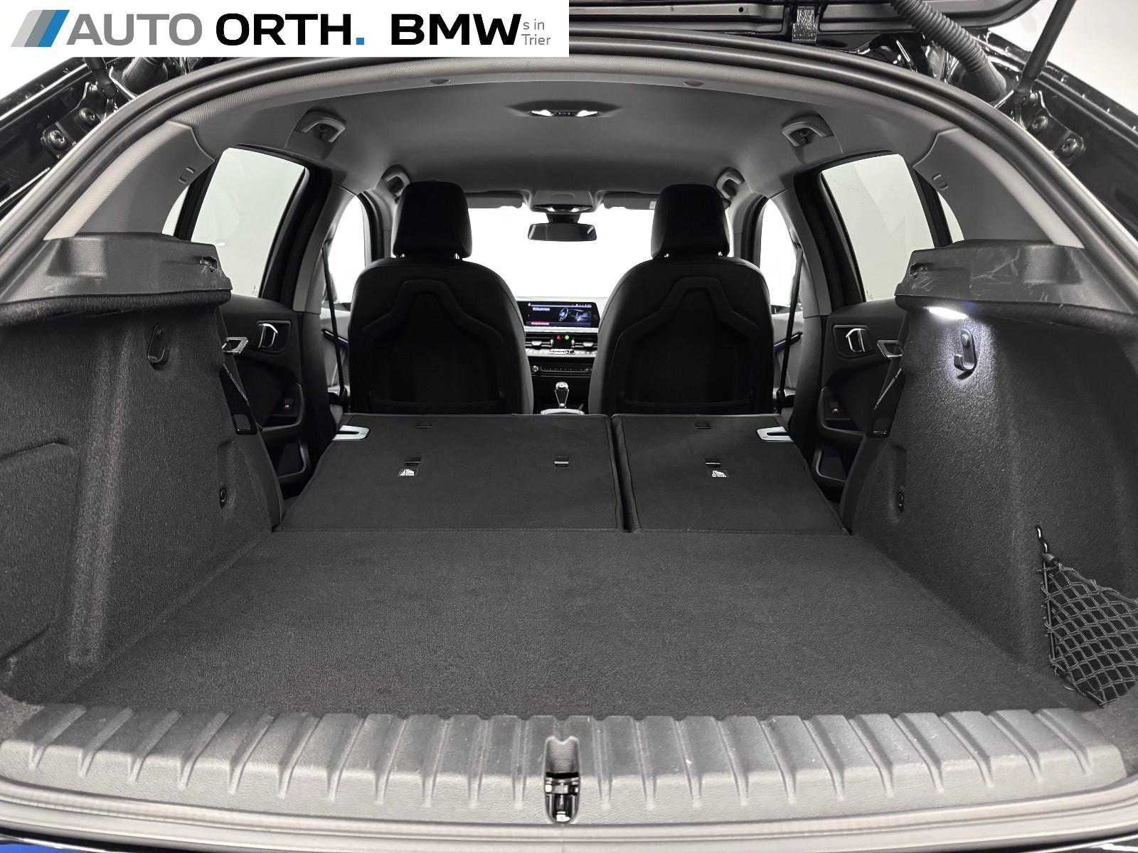 BMW 118 118i Sedan Sport Line