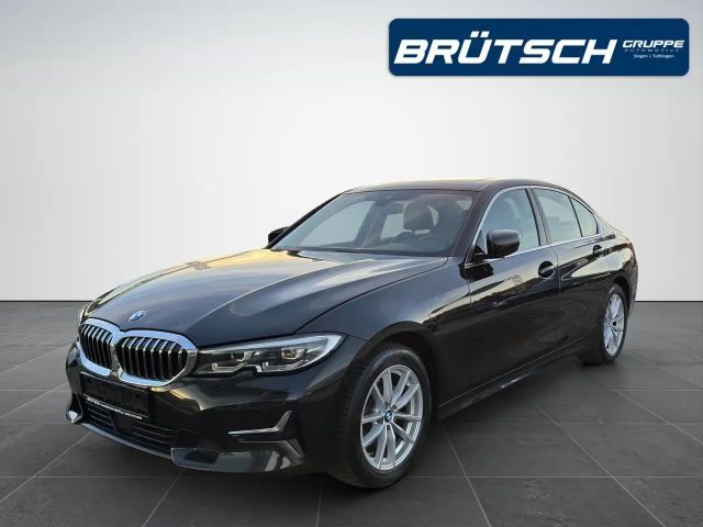 BMW 320 320d Luxury Line Sedan xDrive