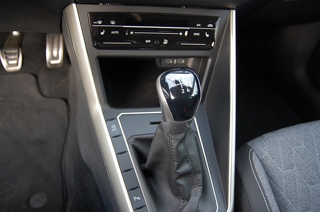 Volkswagen Taigo Benziner App PDC LED Alu Sitzheizung