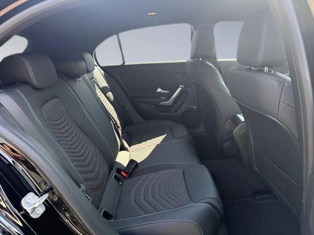 Mercedes-Benz A 200 Progressive