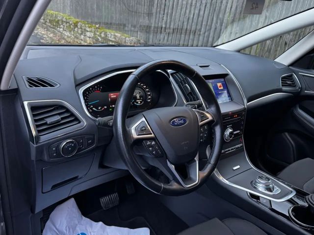 Ford S-Max AWD Titanium