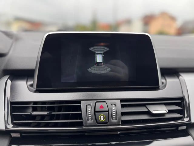 BMW 218 PDC LED-SCHEINWERFER NAVI