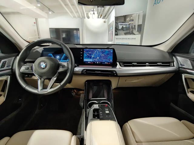 BMW X1 xDrive23d  xLine/AHK/ad.LED/HuD/Kamera/Harman
