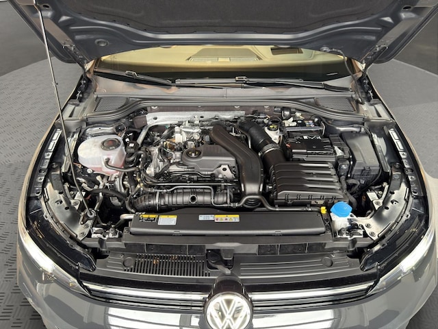 Volkswagen Golf 1.5 eTSI Golf VIII Variant
