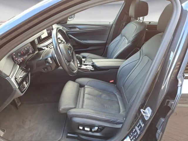 BMW 550 550i Sedan xDrive