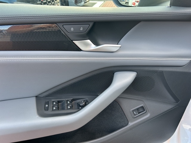 Volkswagen Passat 1.5 eTSI DSG Variant