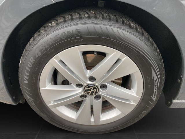 Volkswagen Golf 1.5 TSI DSG Life