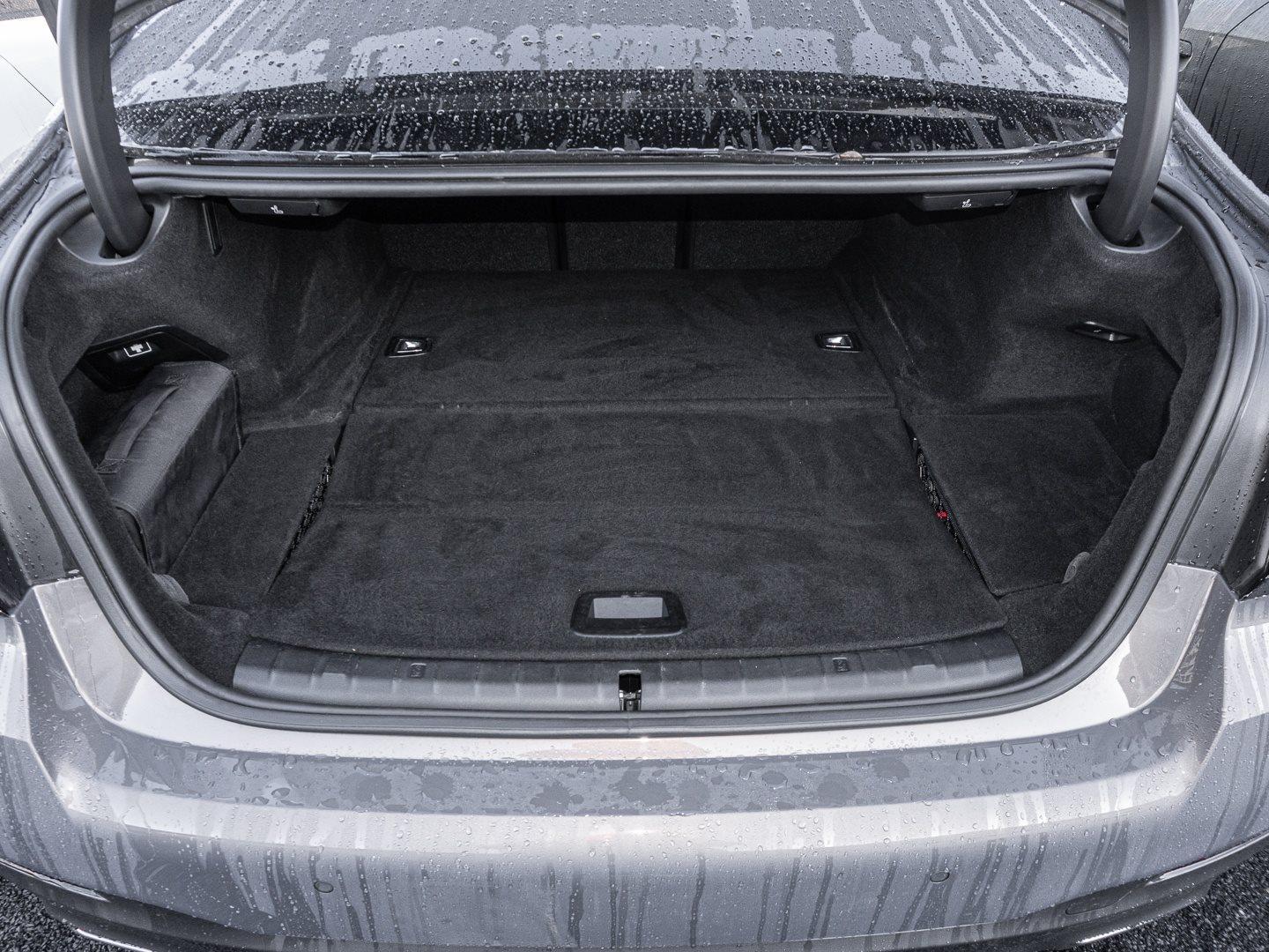 BMW 545 545e Sedan xDrive