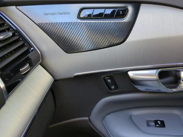 Volvo XC90 R-Design Recharge T8