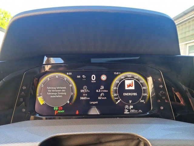 Volkswagen Golf 1.5 eTSI Golf VIII