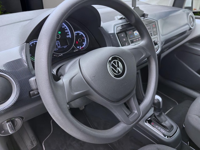 Volkswagen e-up! Move Move up!