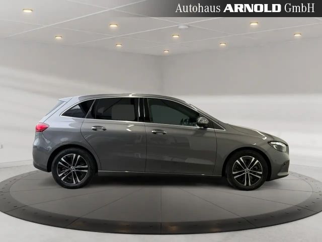 Mercedes-Benz B 250 4MATIC Progressive Sedan