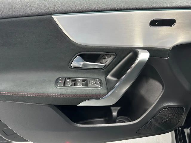 Mercedes-Benz A 200 AMG Line