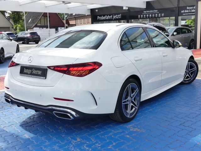 Mercedes-Benz C 220 AMG Line C 220 d Sedan