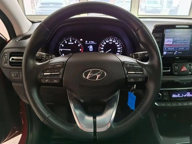 Hyundai i30 T-GDi