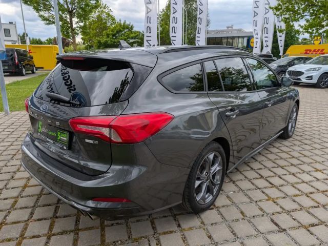 Ford Focus ST Line Wagon