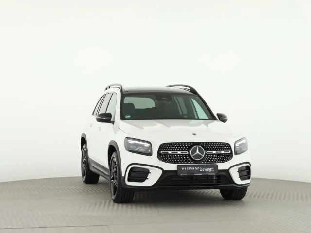 Mercedes-Benz GLB 220 4MATIC AMG Line GLB 220 d