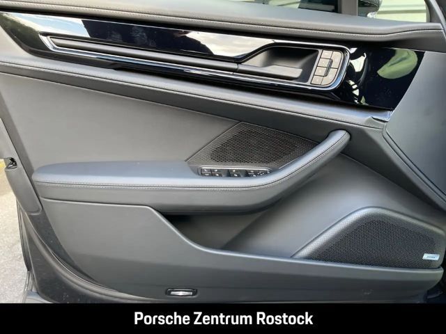 Porsche Panamera 4 E-Hybrid