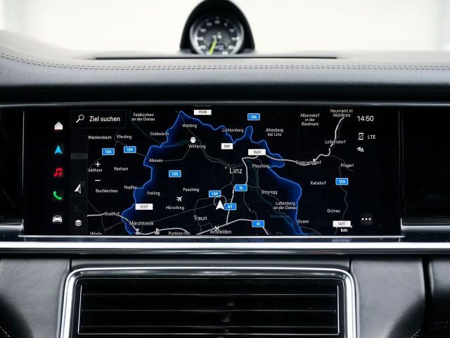 Porsche Panamera 4 E-Hybrid