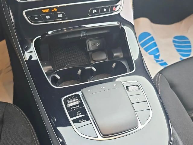 Mercedes-Benz E 300 E 300 de Sedan