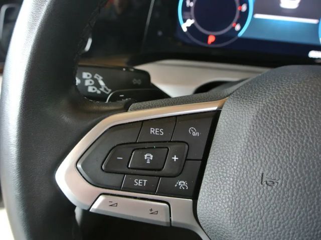 Volkswagen Golf DSG Life Variant