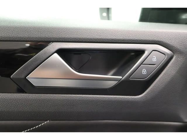 Volkswagen T-Roc 1.5 TSI DSG R-Line