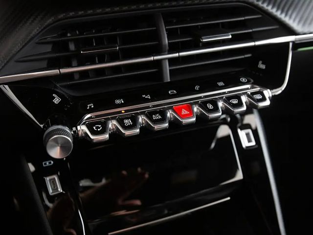 Peugeot E-2008 GT-Line