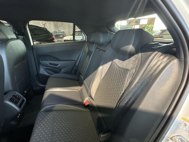 Volkswagen T-Roc 1.5 eTSI DSG IQ.Drive