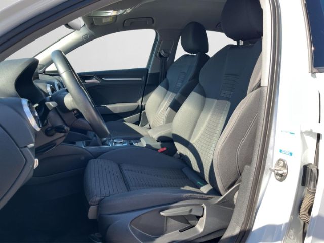 Audi A3 35 TFSI Sedan Sport