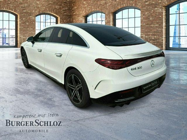 Mercedes-Benz EQE 300 Sedan
