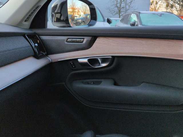 Volvo XC90 AWD Dark Plus T8