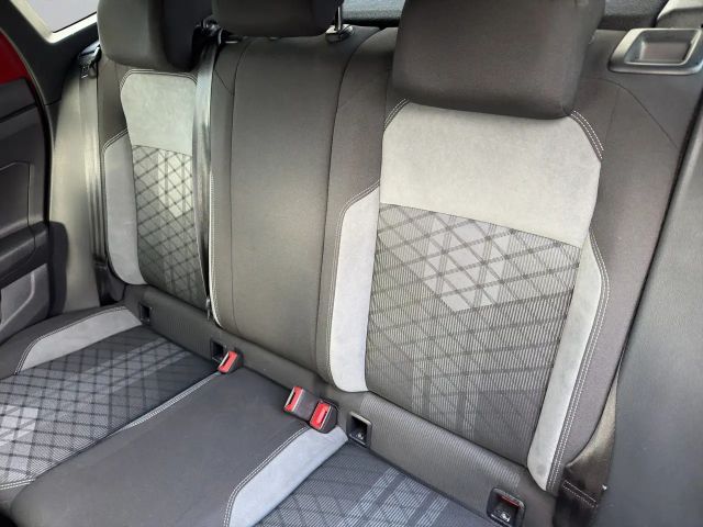 Volkswagen Taigo 1.0 TSI DSG R-Line