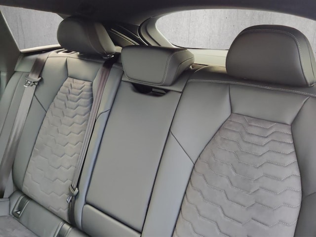 Audi A6 e-tron Avant Quattro