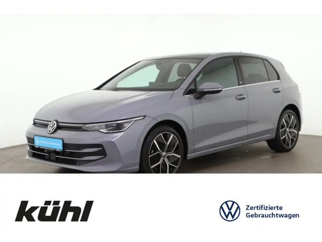 Volkswagen Golf 1.5 eTSI DSG Golf VIII IQ.Drive