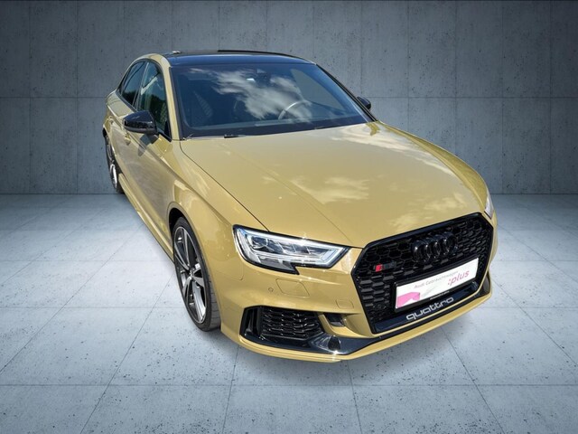 Audi RS3 Quattro S-Tronic Sedan