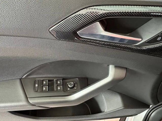 Volkswagen T-Cross DSG R-Line