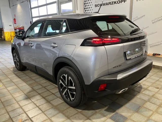 Peugeot 2008 1.2 145 S tyle LED+SHZ+KlimaA+PDC+Facelift