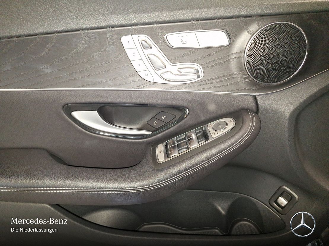 Mercedes-Benz C 220 AVANTGARDE C 220 d Estate