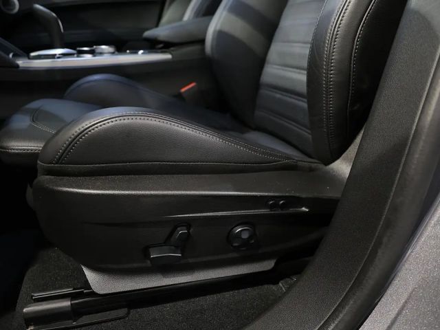 Alfa Romeo Stelvio AT8 Q4 Veloce