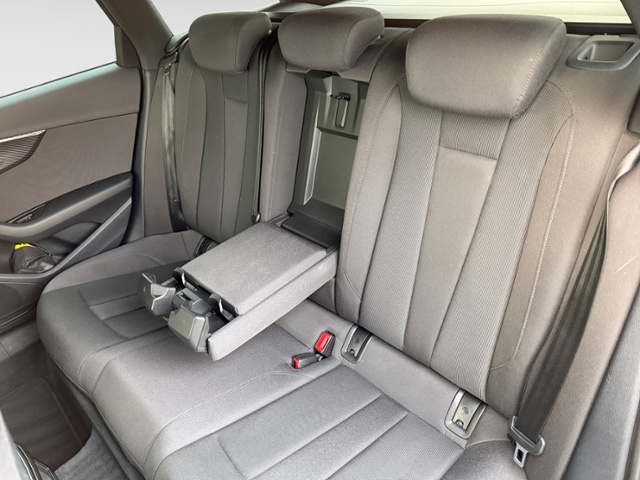 Audi A4 40 TFSI Avant S-Line S-Tronic